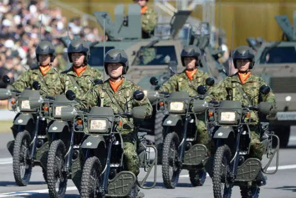为什么在日本自卫队中有众多华裔士兵？真实的