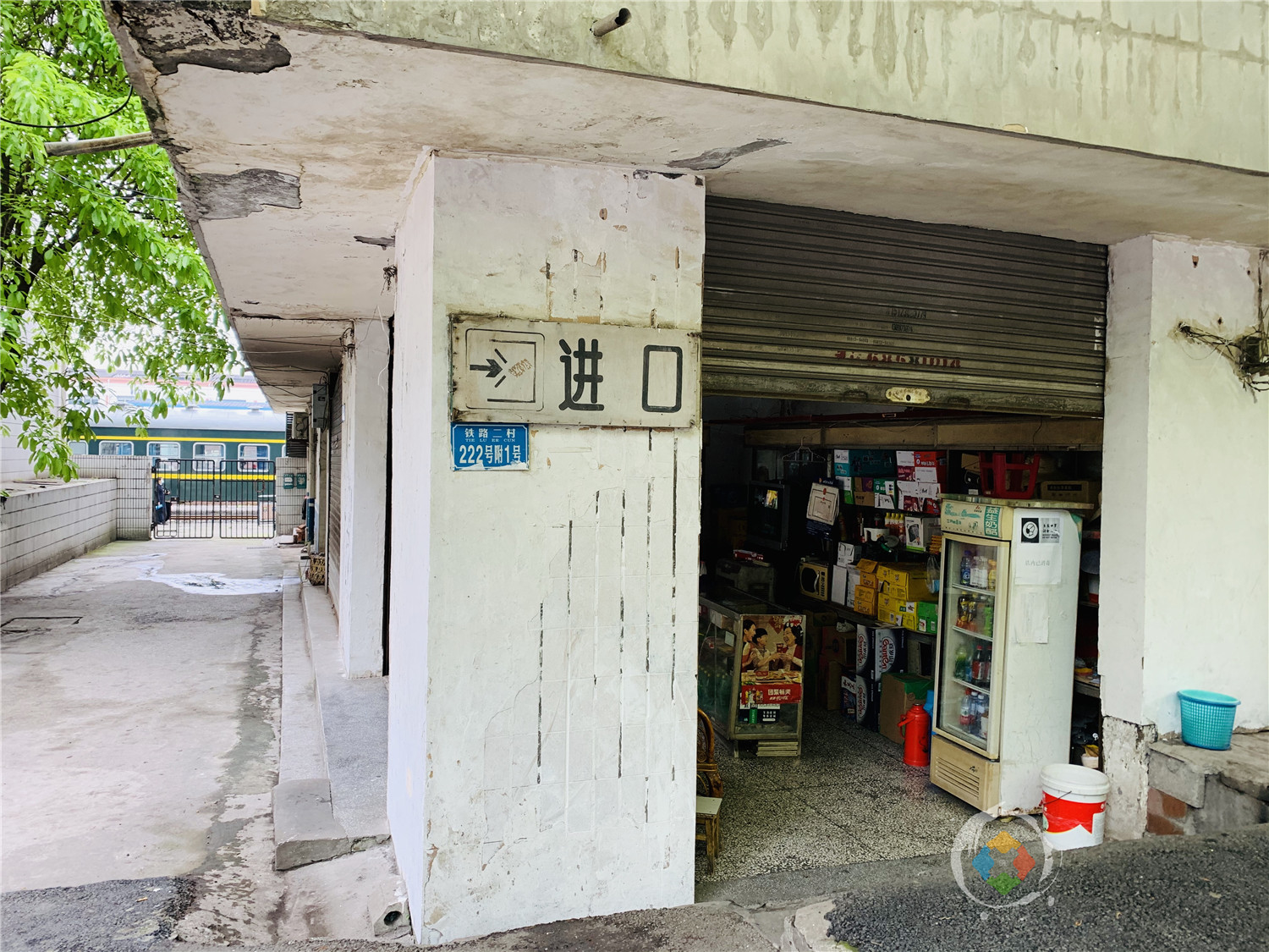 重庆市内旅游攻略：在菜园坝坐火车，10分钟后到站，5元玩一天