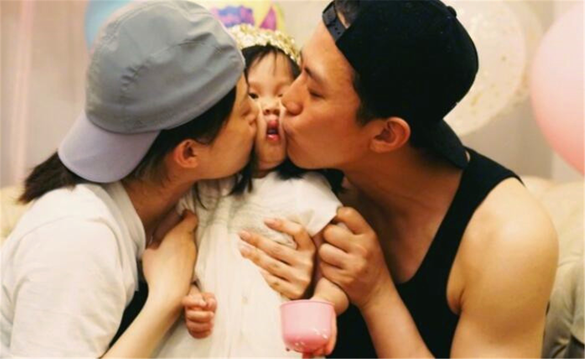 邓超晒和女儿聊天记录，引网友共鸣：终于明白