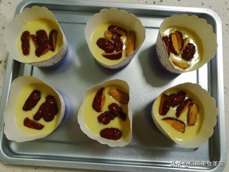 If you want to eat cake, you don’t need to go out to buy it, teach you to make it at home.  Without a drop of water, the children rush to eat out of the pot.