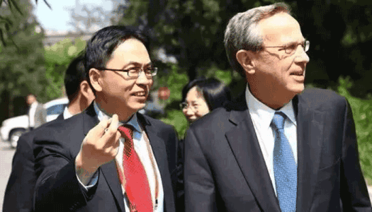 从2千万到5千亿，从乌合之众到逆转翻盘，谁敢嘲