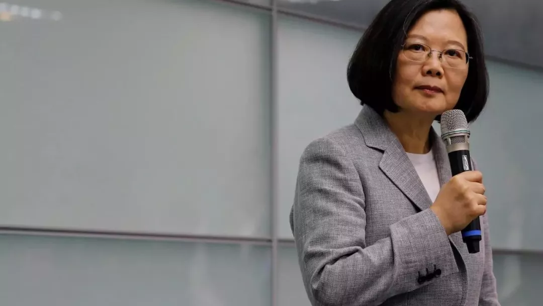 挑衅升级！美军机降落台湾，中国国防部愤怒发声：将引发严重后果