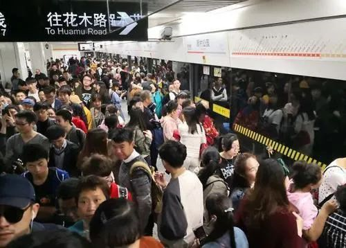 为什么北京的地铁叫Subway，上海广州叫Metro？