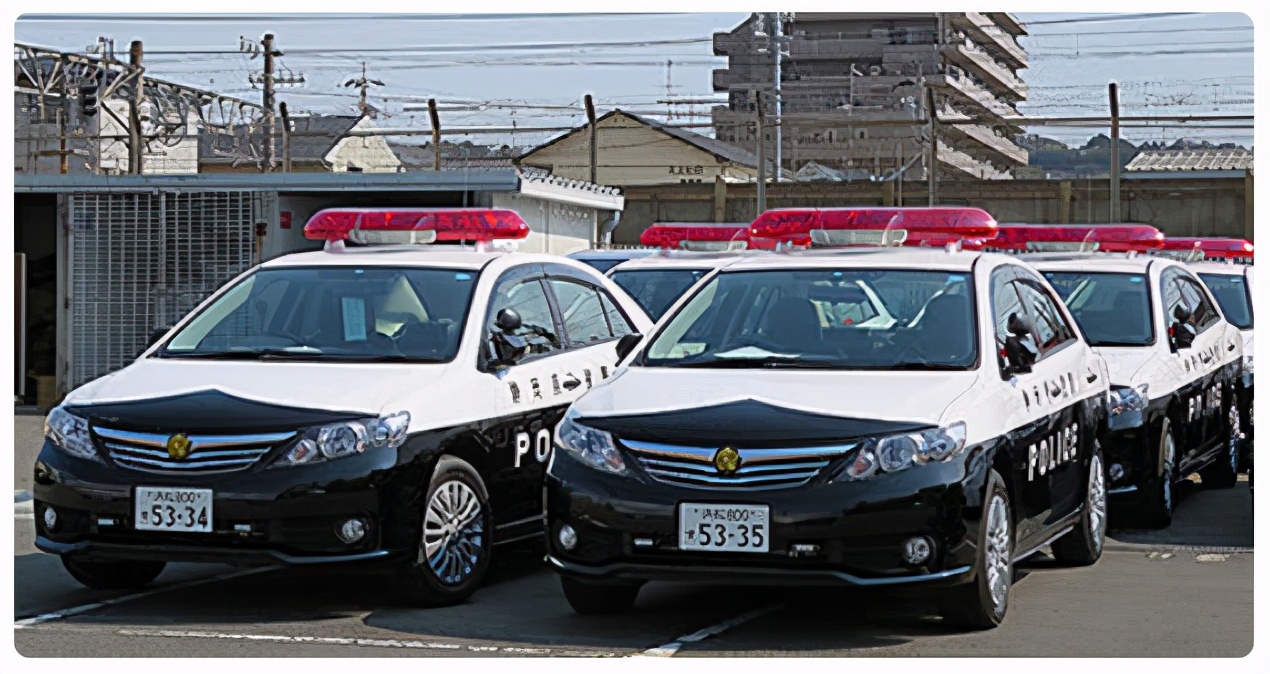 日本警车型号都在这了，丰田本田马自达，全是日本国产车