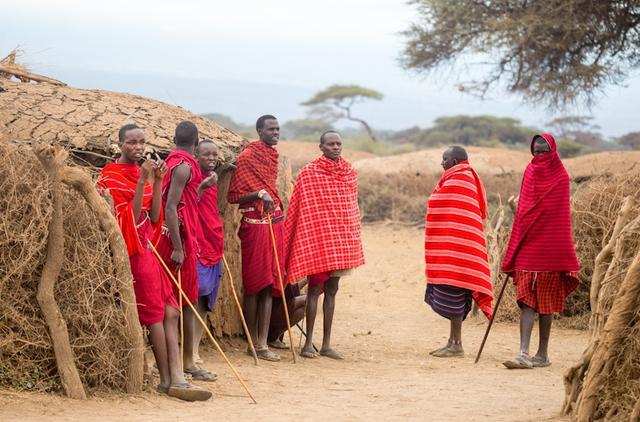 喝牛血，獵獅子？神秘的非洲馬賽人真實生活是怎樣的？