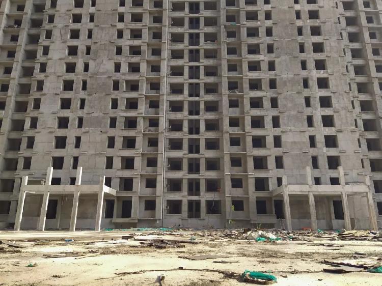 郑州豫森城烂尾楼7年熬死70多口人村民仍未盼来新房