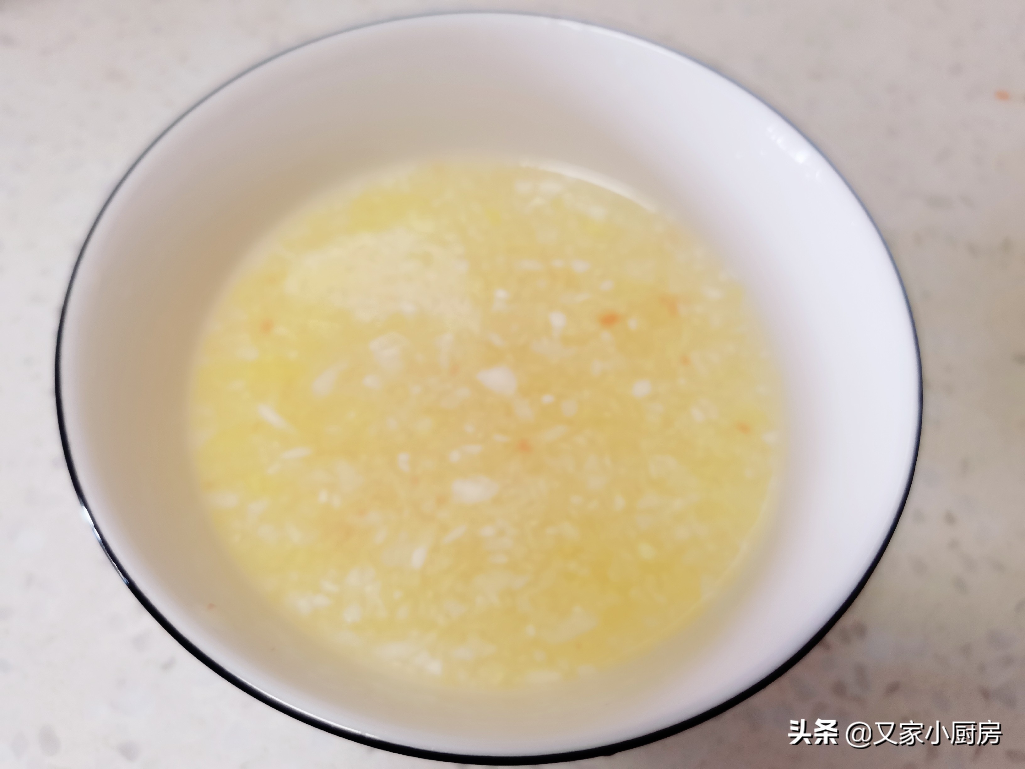 孩子爱吃的鸡肉丸子，详细步骤出来了，Q弹好吃，做法简单还省事