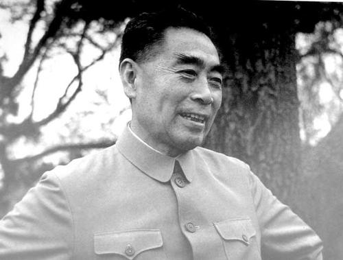 重庆谈判：蒋介石让毛主席当一省省长？毛主席听后笑了，哪个省？