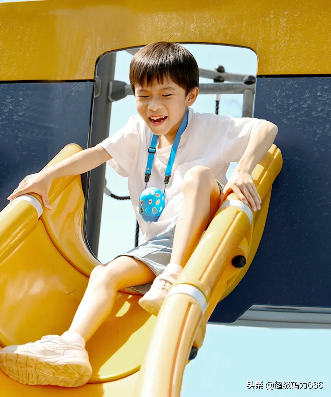 挂脖子上的"隐形空调"！吹出健康涡轮扇