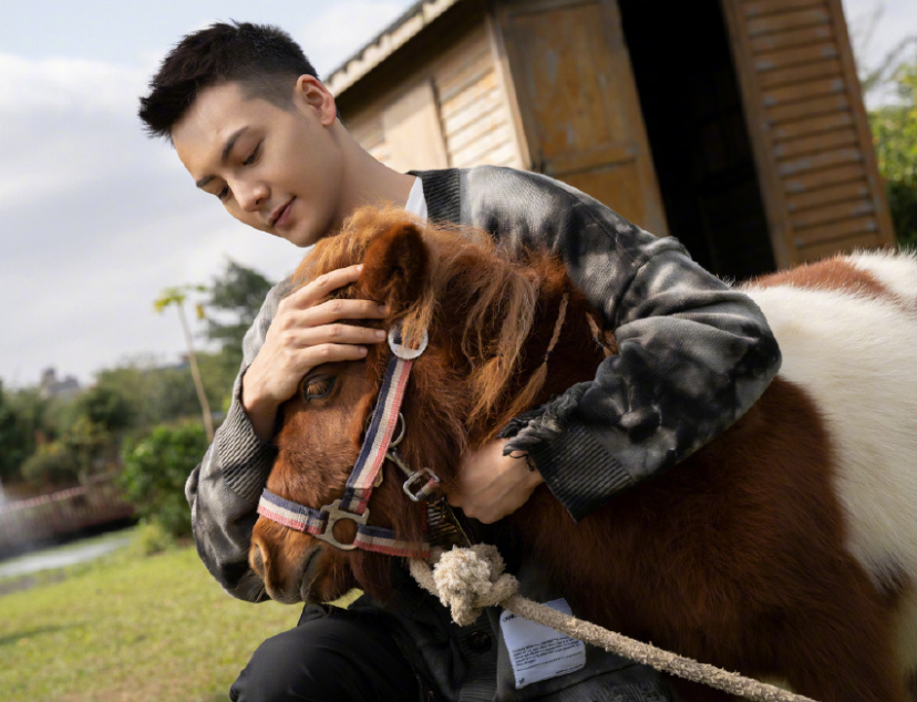 Chen Weiting sends element person woman student secretly, challenge however by male friend of the other side, delete on the spot too miserable also