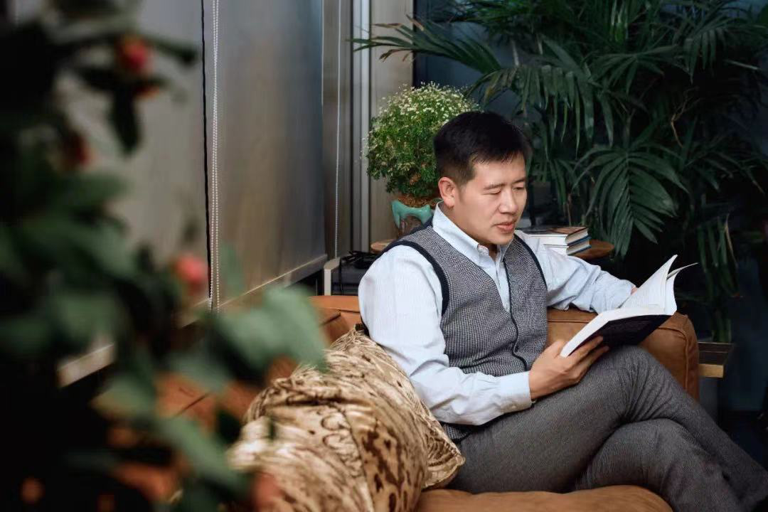 連界董事長(zhǎng)王玥錄制《總裁讀書會(huì)》創(chuàng)辦國內(nèi)第一創(chuàng)新書店
