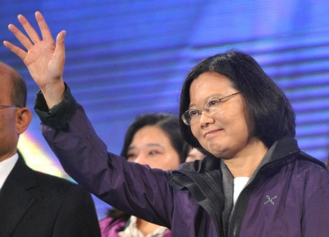 韓國瑜替馬英九出頭，喊話蔡英文：你承受得了嗎？