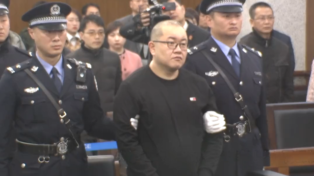 根据现实改编，一集就头皮发麻，孙红雷真狠啊