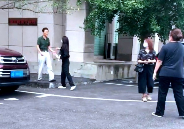 撞案|谭松韵妈妈被撞案肇事者父亲回应 卖房子赔偿医药费已退居二线