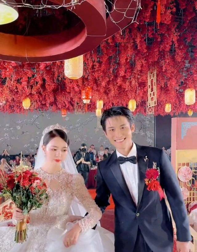 知名网红 大杨哥 结婚 新娘酷似吉娜 现场都是豪车 社会热点 收录中国