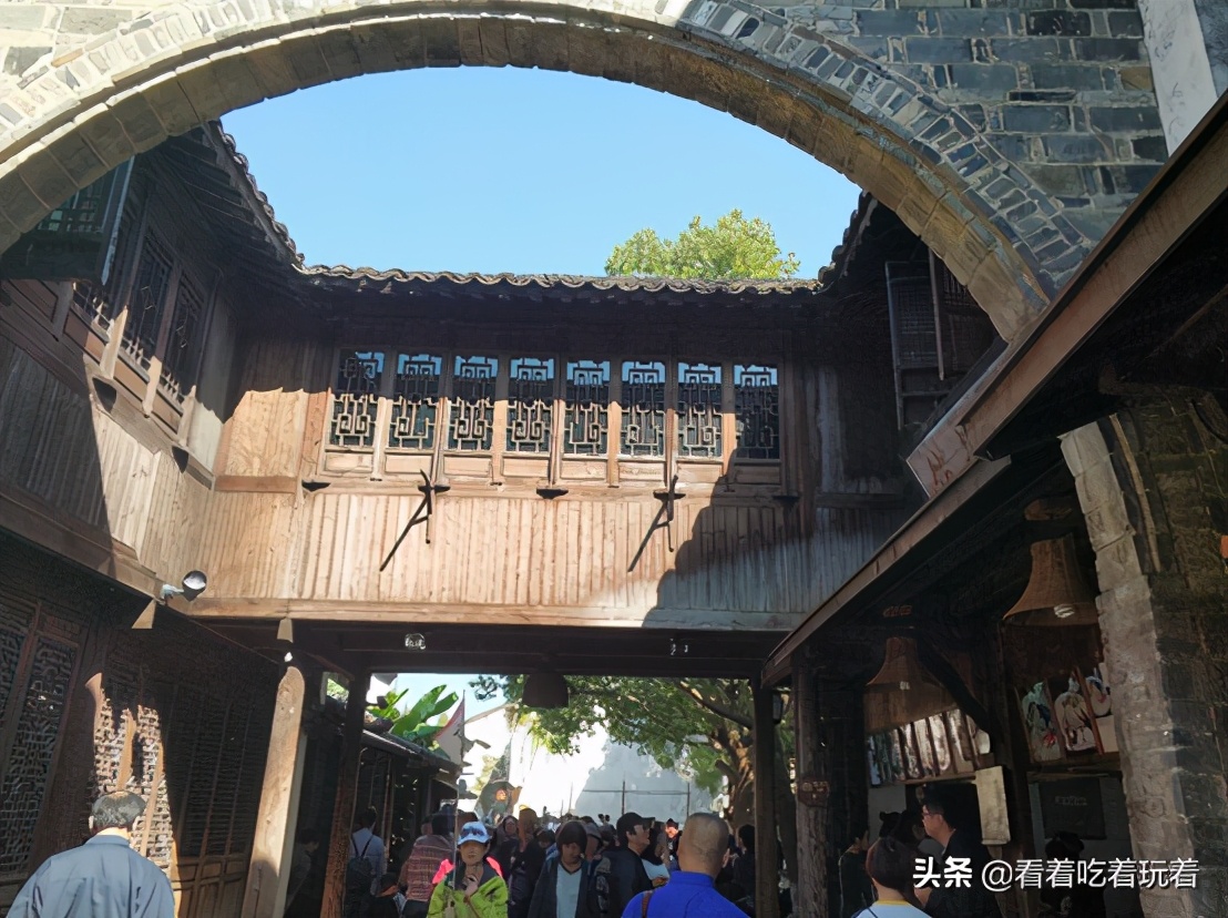 A day trip to Wuzhen and Xinshi ancient towns