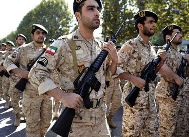 美国军事实力全球第一，伊朗为何坚决不低头？手握三张王牌