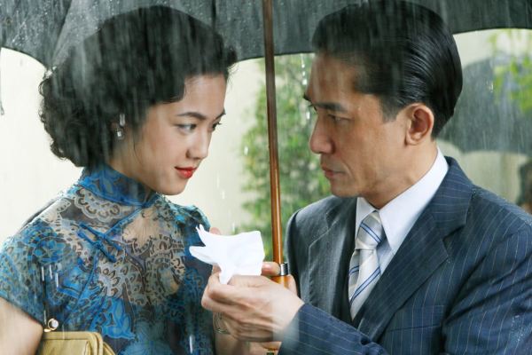 对于饱受争议的《色戒》，刘德华直言：为什么要这么演呢？