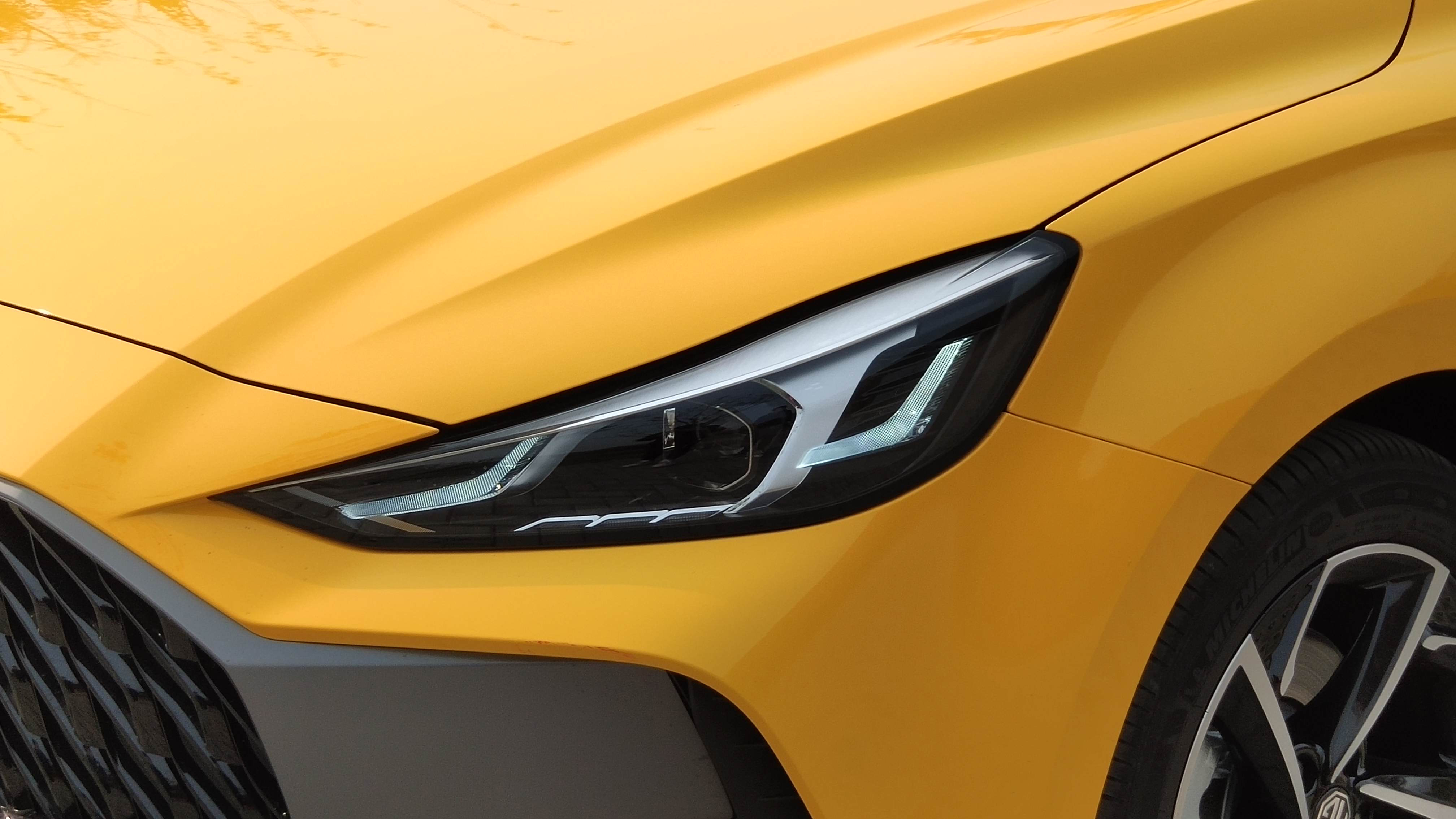 试驾全新MG5 能不能做年轻人的第一台车？