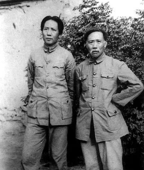 毛澤東曾被校長張幹記大過，晚年才知他用心良苦，數次以稿酬資助