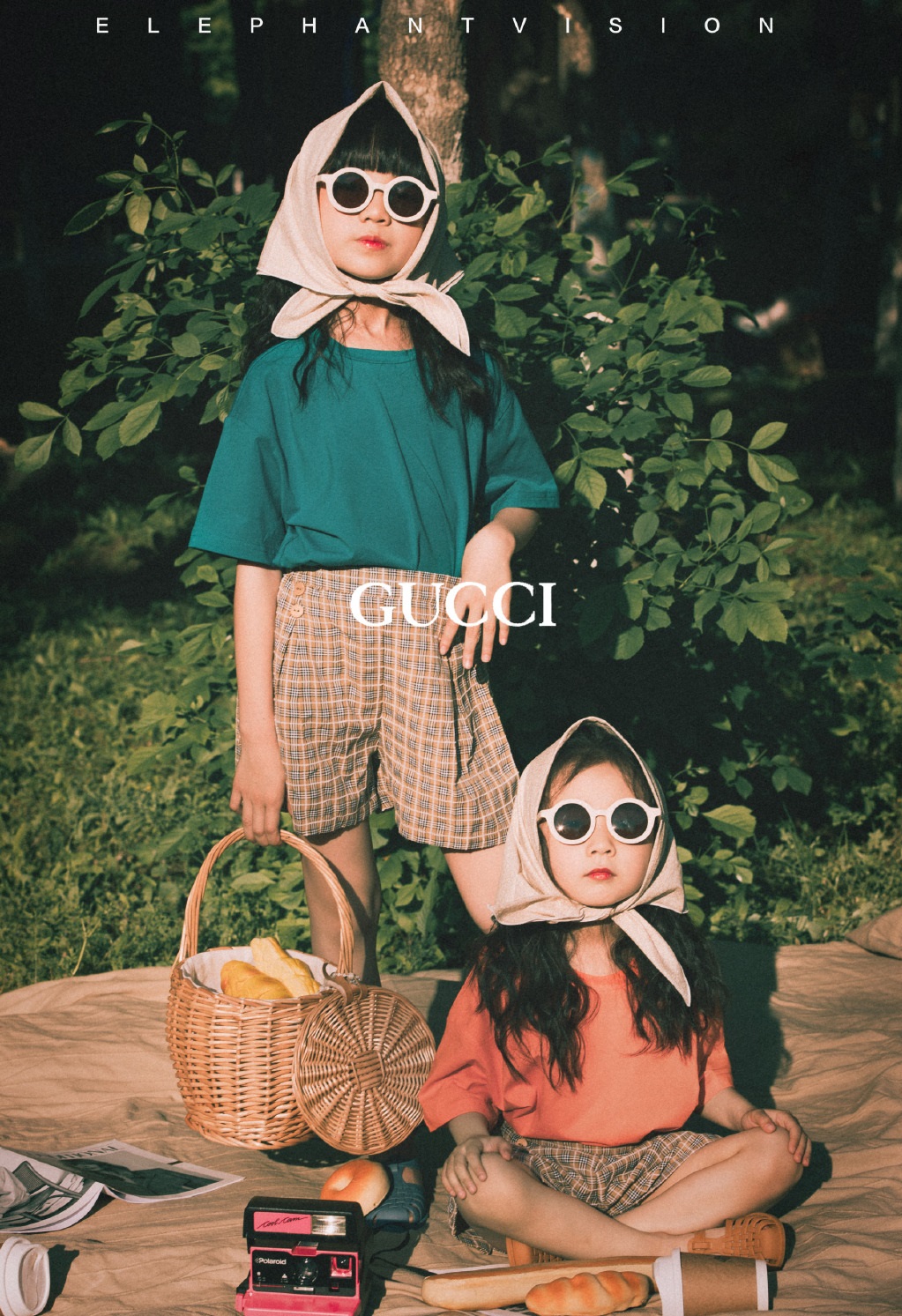 小山竹兒童節攜妹妹拍時尚大片，姐妹倆同框凹造型，又美又傲嬌