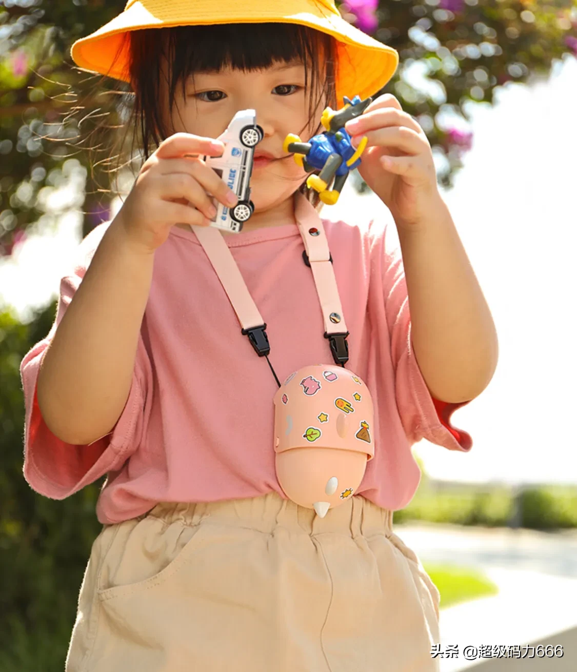 挂脖子上的"隐形空调"！吹出健康涡轮扇