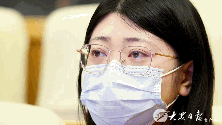 山东省政法英模先进事迹报告会举行！