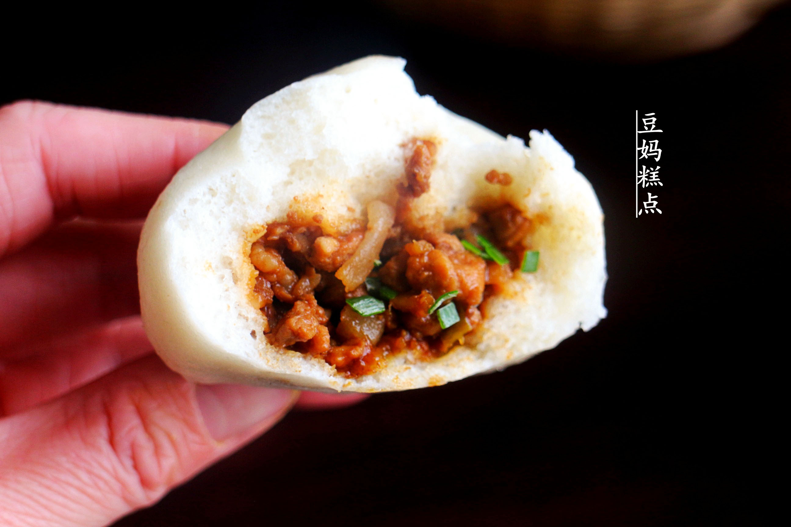 每年過年，我家必做的“醬肉包”，香濃味美，孩子搶著吃