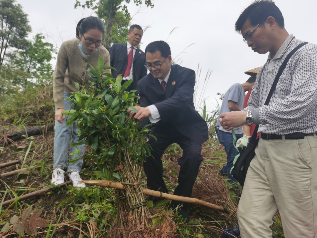 【公益訴訟】檢察藍(lán)與你共護(hù)綠水青山