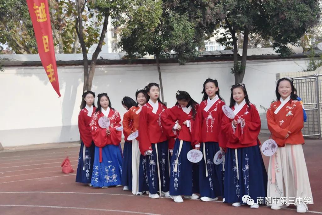 ĥ����־ ���ľ��� �����ഺ