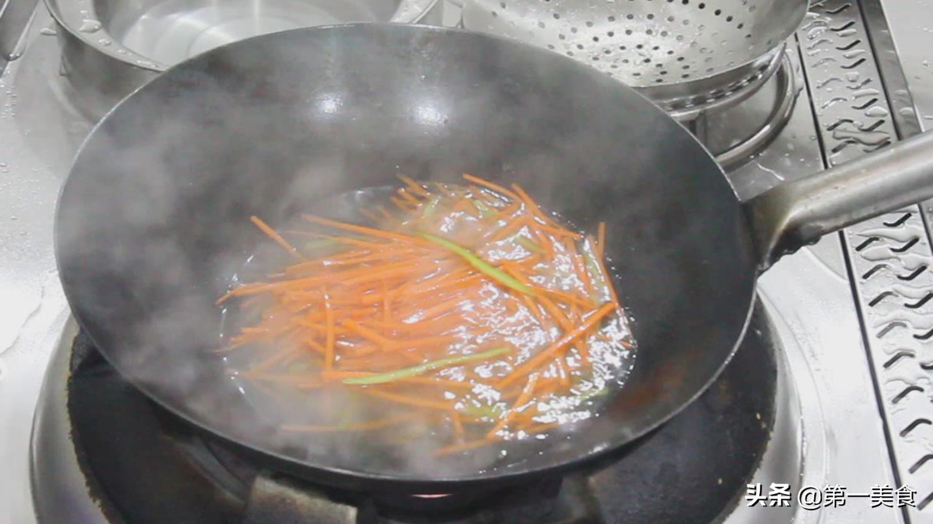 图片[6]-胡萝卜炒千张做法 简单不油腻 清淡可口-起舞食谱网