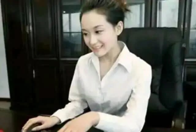 万达“独一无二”女秘书曝光，只服务王健林，