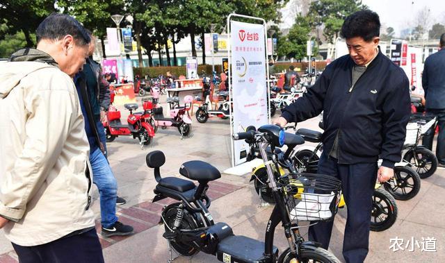 电动车迎来好消息：不再采用“一刀切”管制，路权或将陆续开放