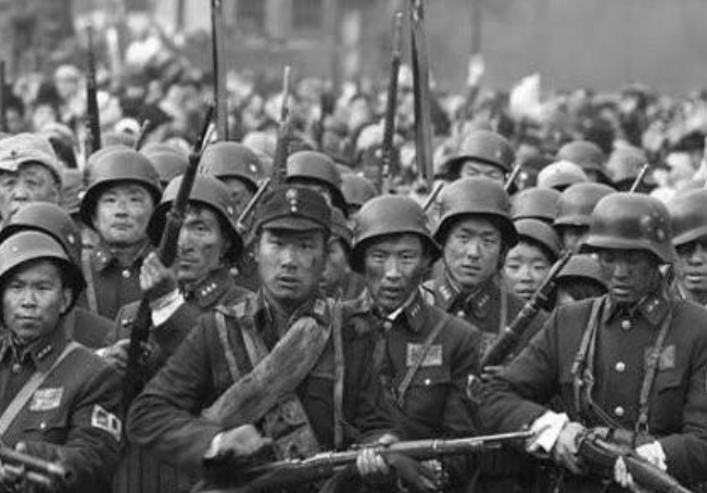 十几人屠杀两千人，南京大屠杀时中国人为何不反抗？
