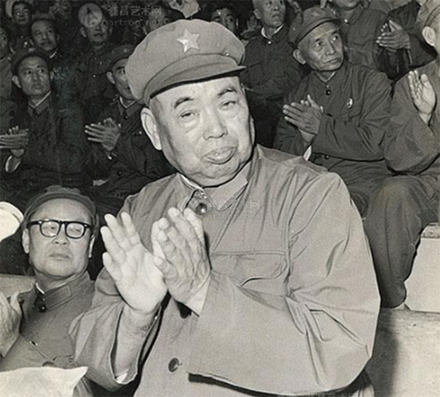对越反击战后，75岁许世友屡遭非议：从东西线对比看非议是为何