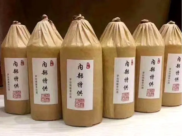 贵州茅台镇假酒乱象被央视曝光：年份随便印，根本不是粮食酒