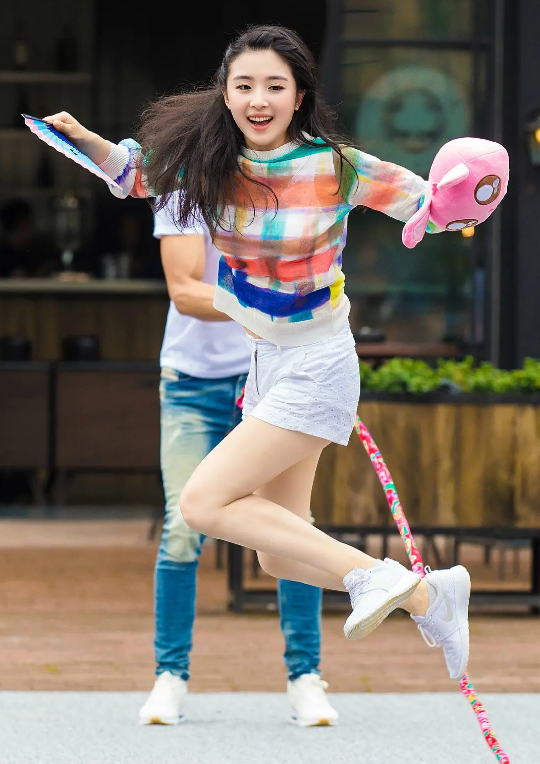 论“少女感”只服这8位，有的灵动自然，有的只
