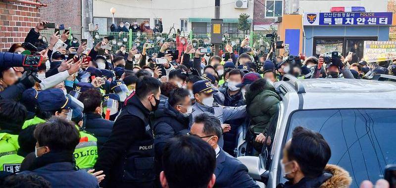 “素媛案”罪犯赵斗顺住所成网红打卡地，其7年内被禁止夜间外出
