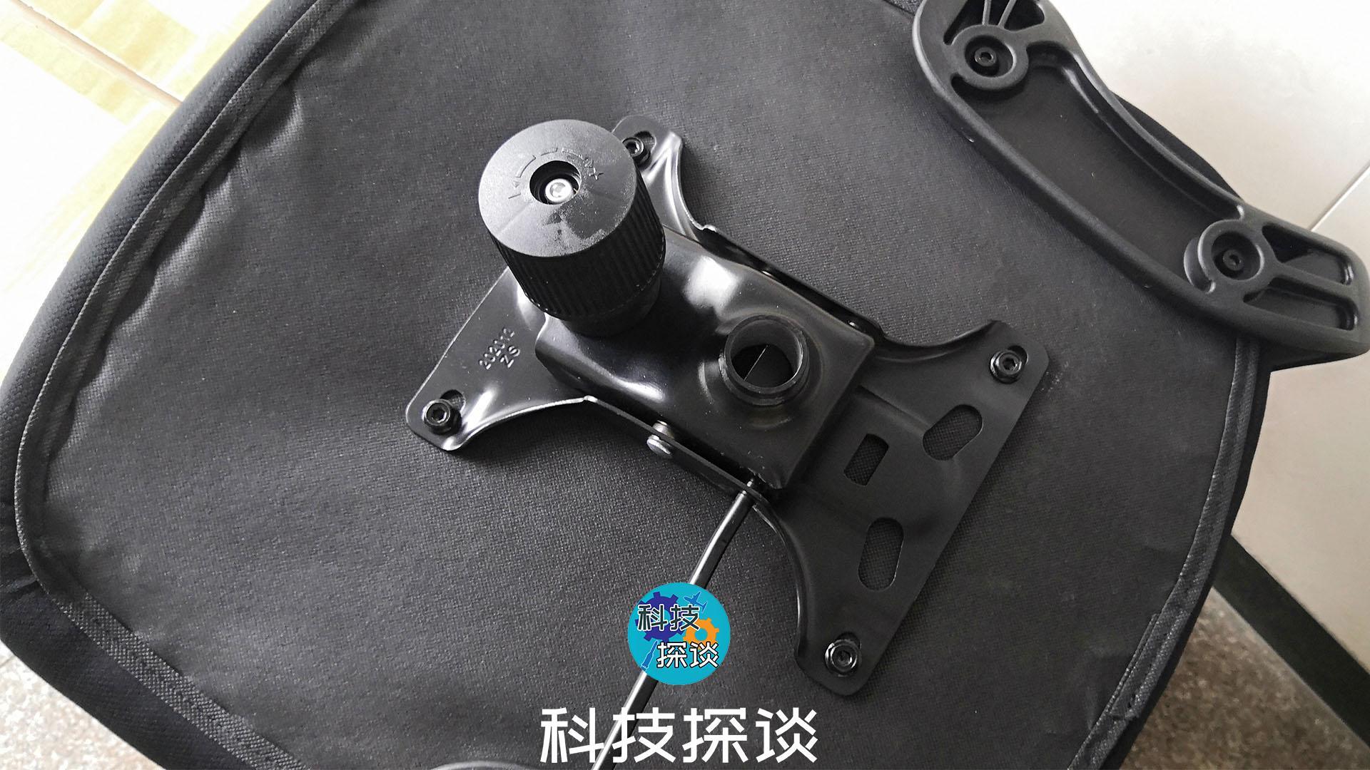 家用办公小助手，UE简易人体工学椅帮你辅助坐姿，让坐更舒服