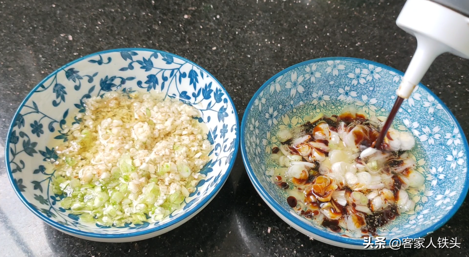 年夜飯雞肉怎樣吃？ 教你廣式白切雞正確做法，配2種蘸料爽滑味美