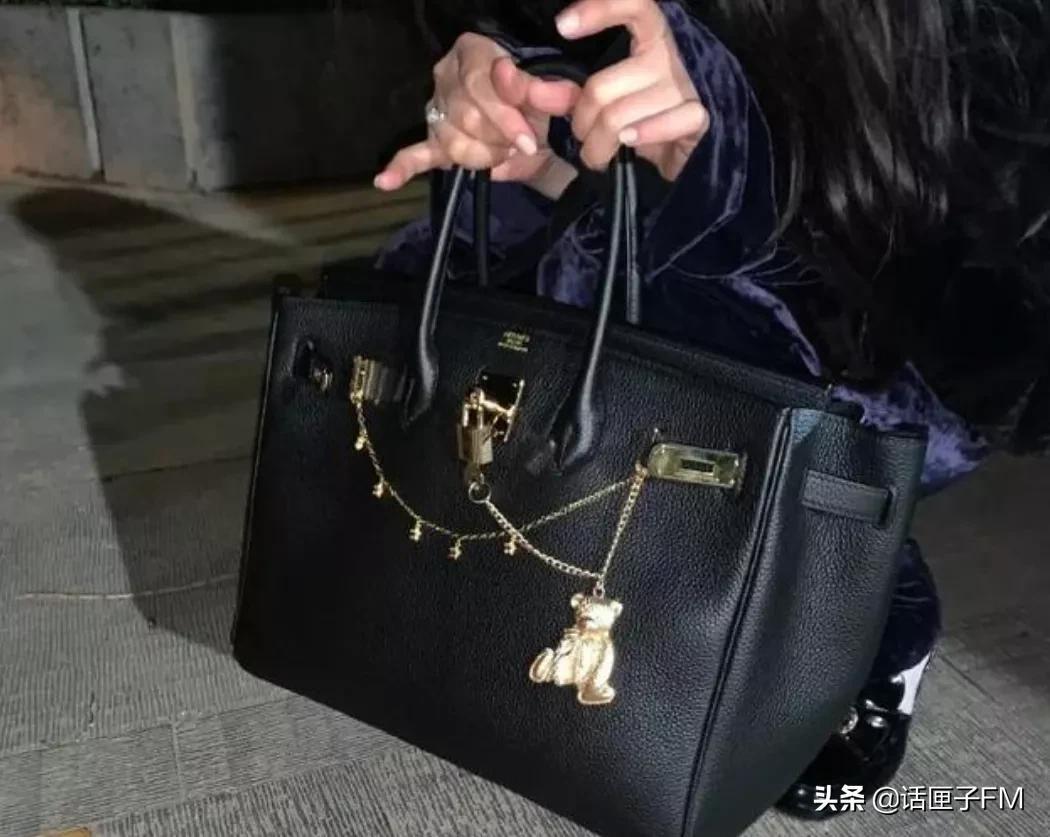 如何不花一分钱在北京度过21天?央美女生假扮名媛蹭吃蹭喝……