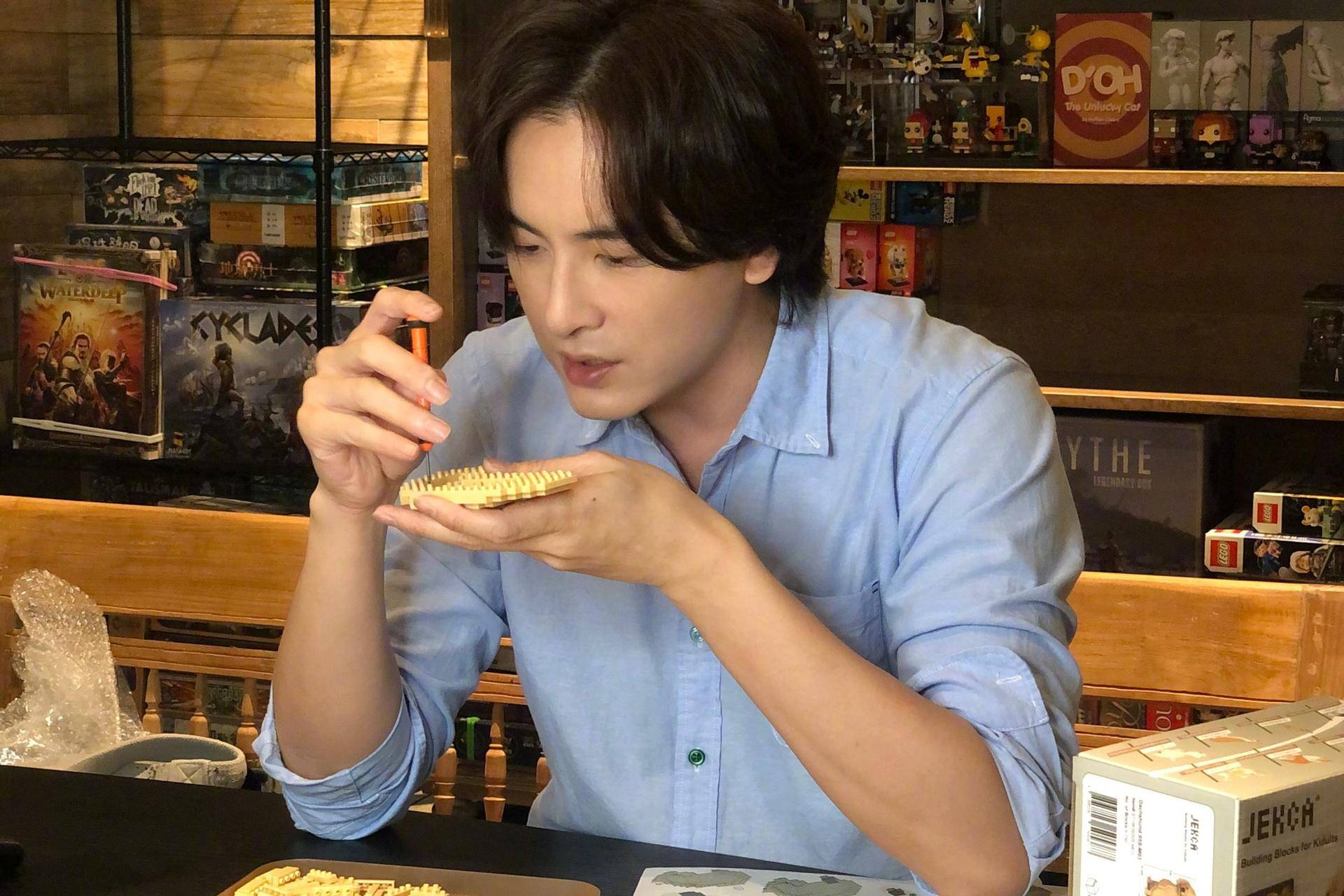 陈妍希提前庆祝生日，杨丞琳郑元畅皆出席，却未见陈晓身影