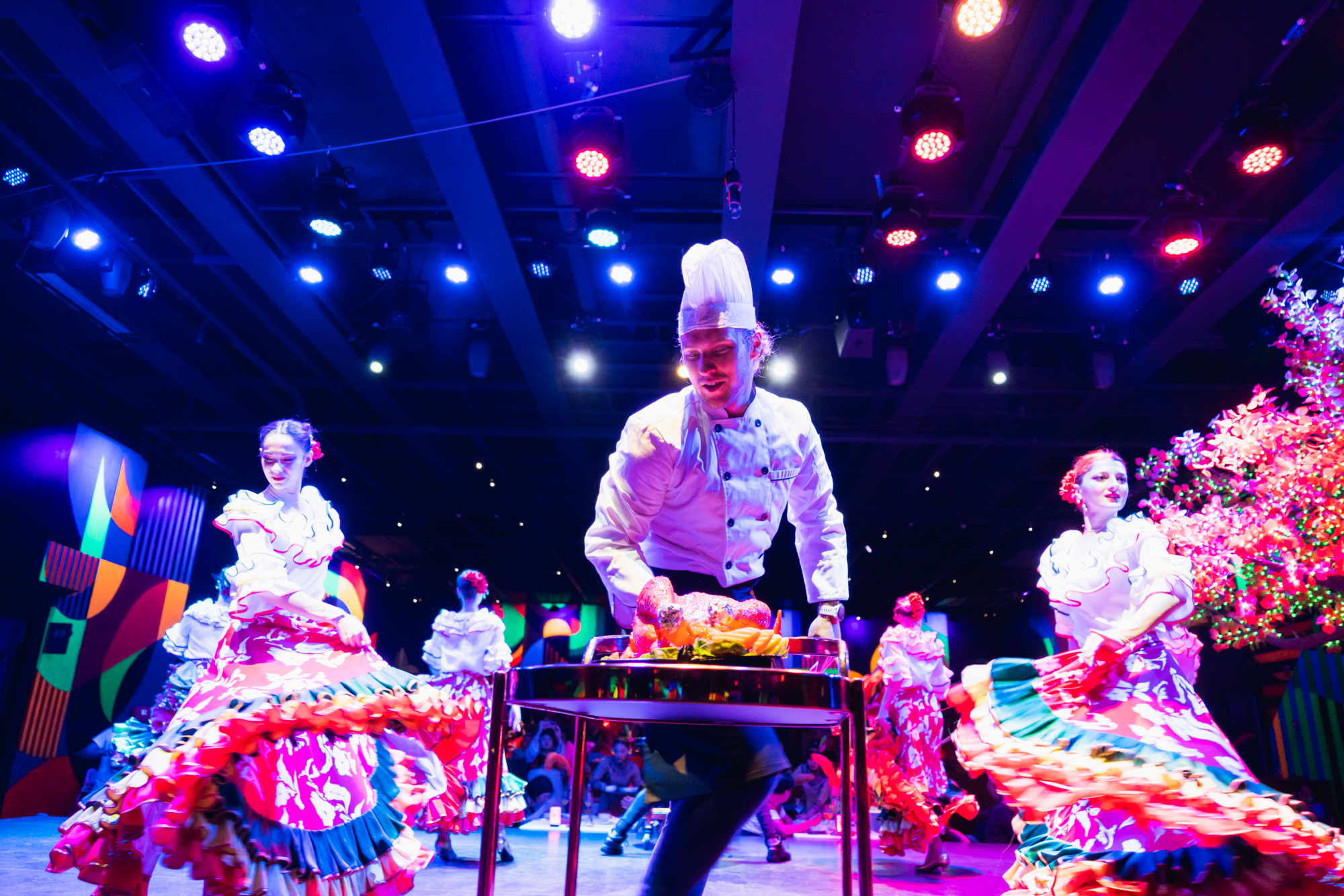 探访上海十里洋场，走进宋城，“品”一道热辣的南美“舞”餐
