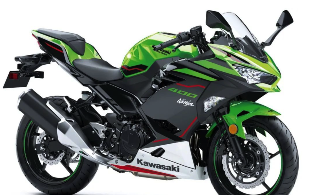 川崎向本土发布2021款Ninja 400，新增天空蓝花色