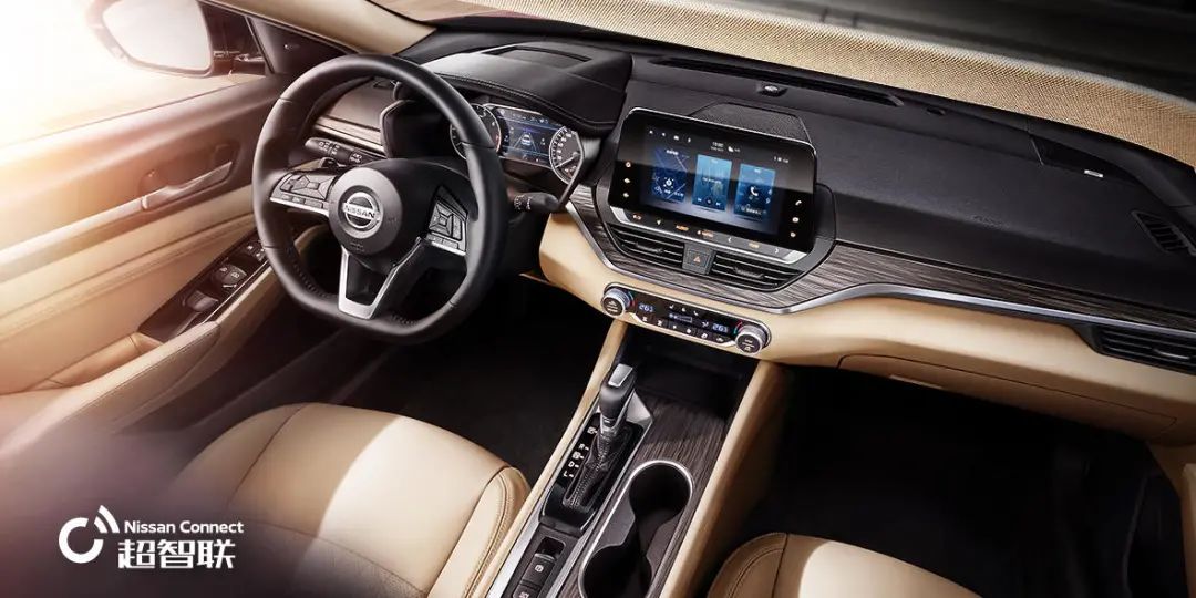 德日系中型车比拼，20万买天籁还是迈腾？