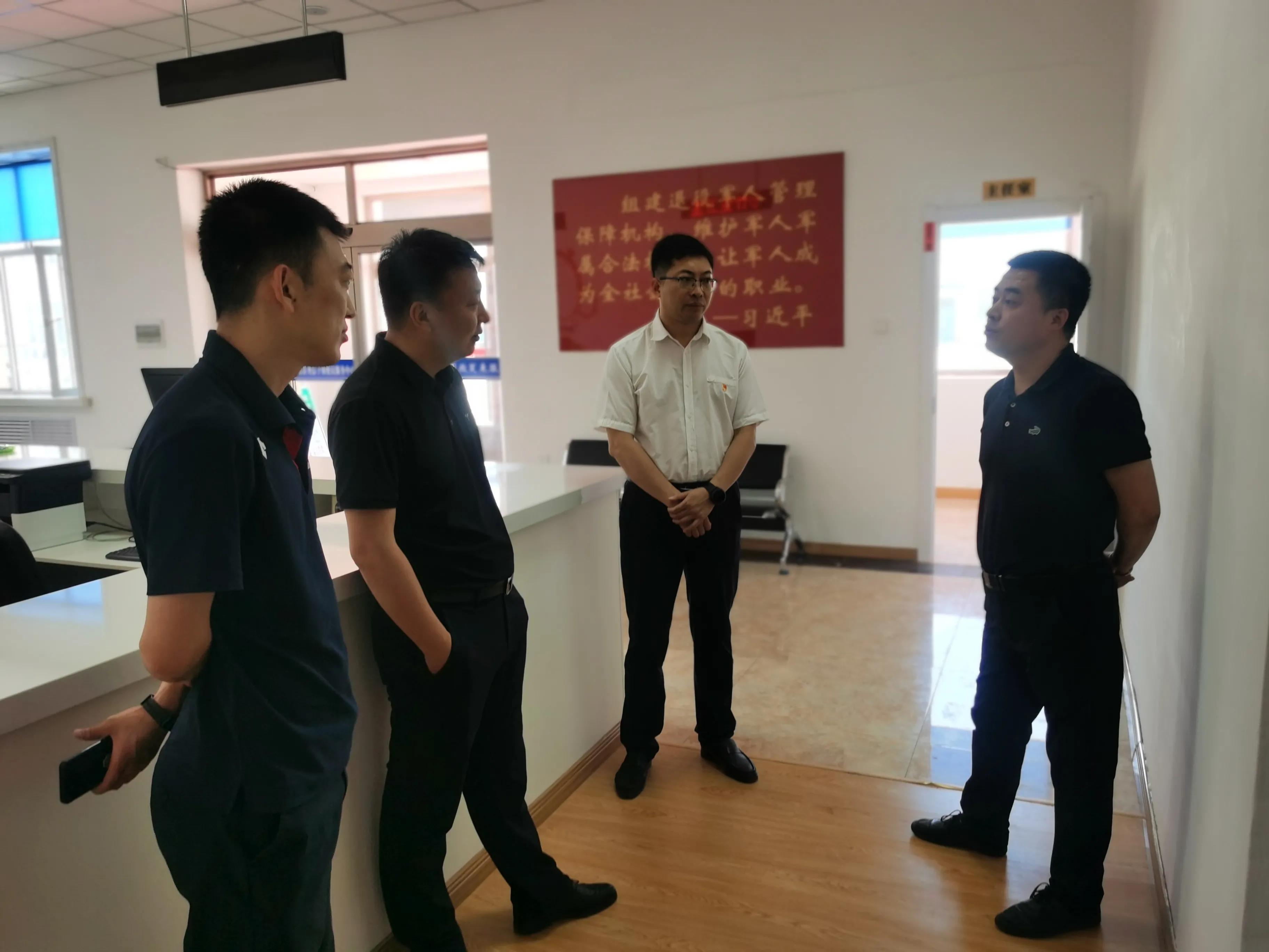 双鸭山市专题调研组对宝清县夹信子镇脱贫攻坚档案进馆工作进行调研指导