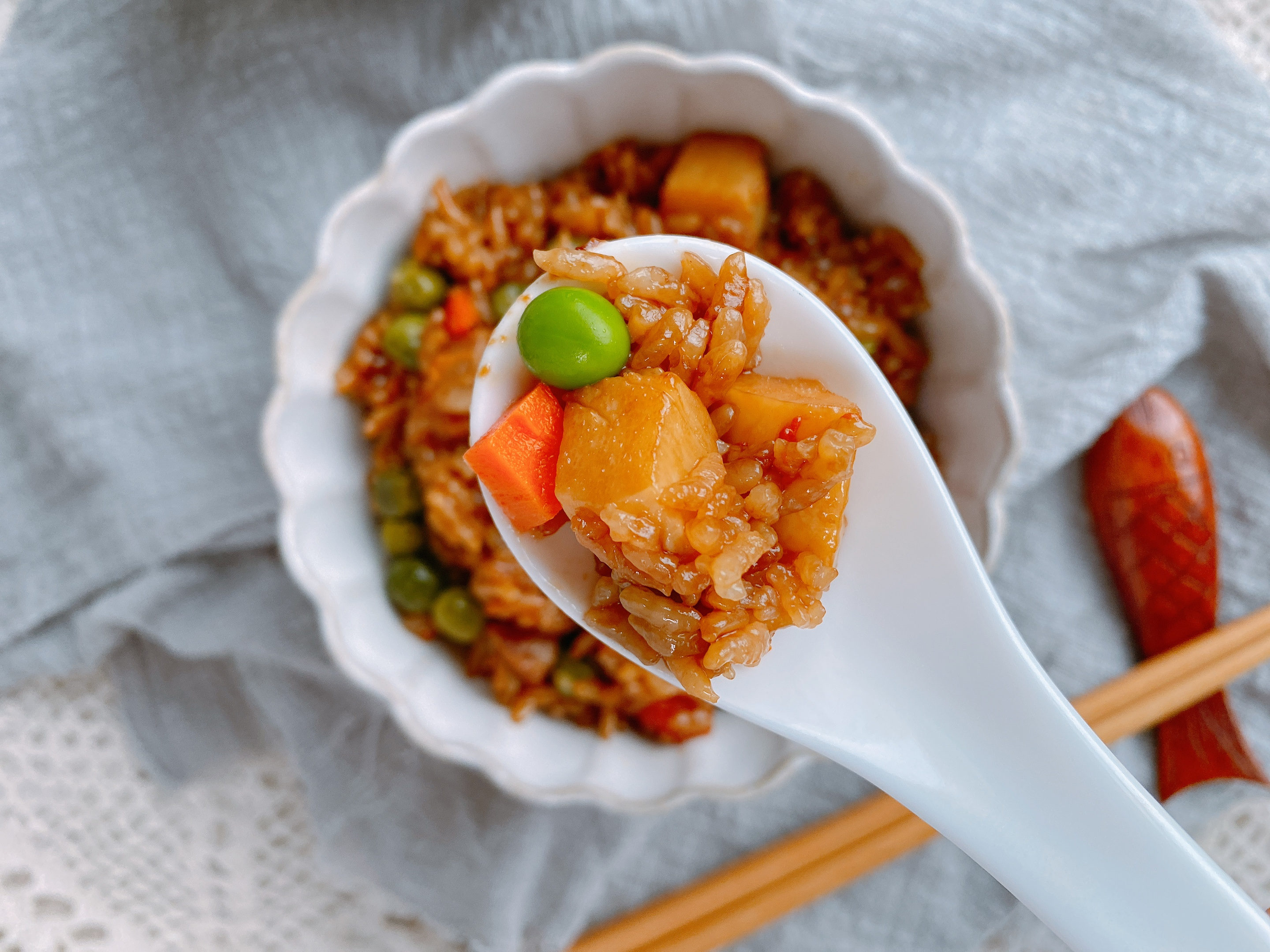 清明節限定美食，用2種春季特有食材燜一鍋飯，這才是春天的味道