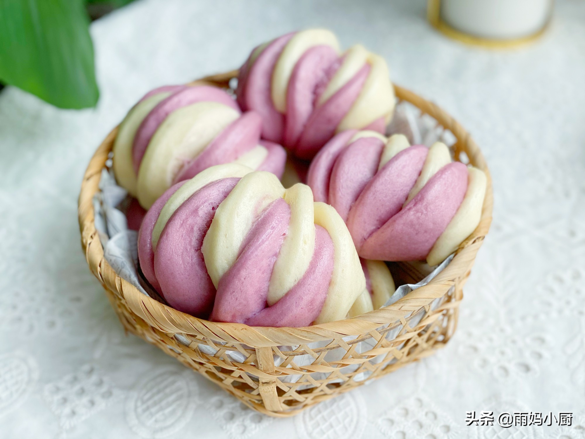3分钟学会，1次发酵双色奶香馒头，白胖松软好吃又好看