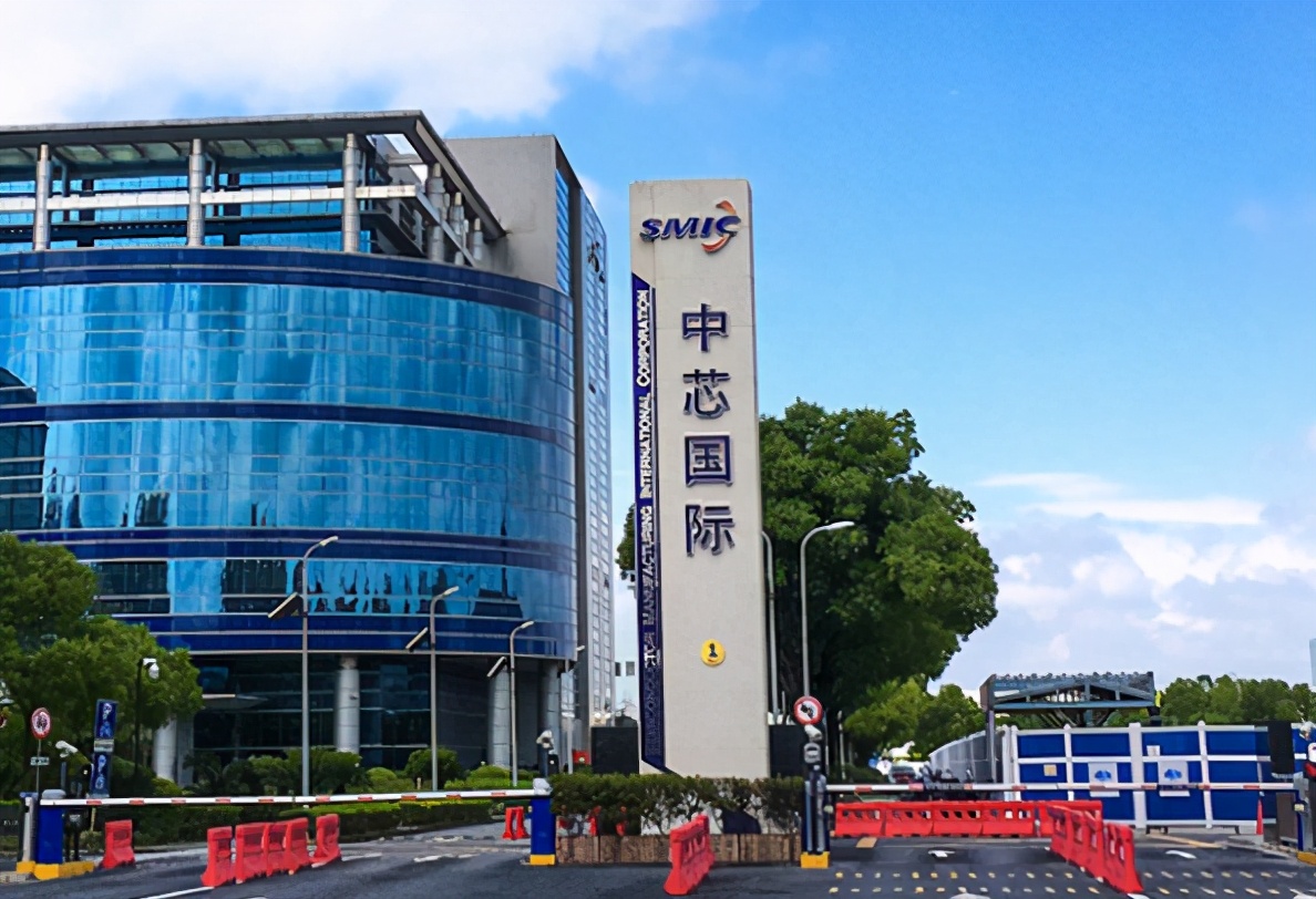 “国芯”迎来转机，中芯国际78亿购买光刻机，ASML正式回应