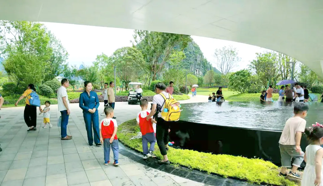 桂海晴岚数万人打卡！爆红之后的种种却让度假区不堪重负